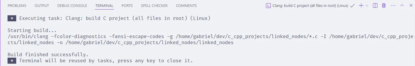 Terminal integrado do Visual Studio Code exibindo a saída da compilação do projeto "linked_nodes".