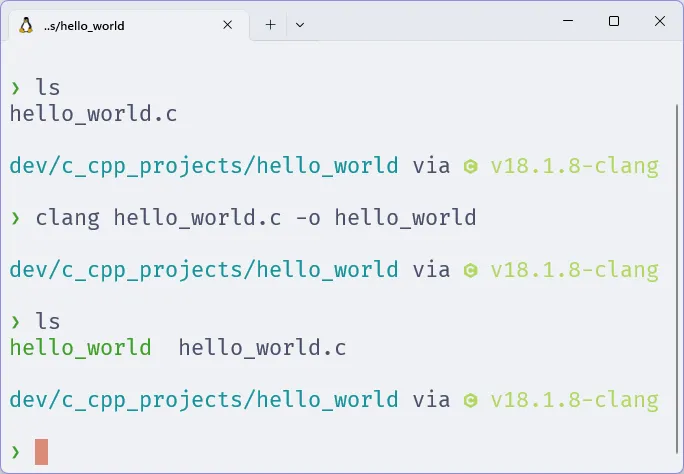 Terminal exibindo três comandos executados. O primeiro é "ls" e mostra o arquivo "hello_world.c" dentro da pasta "hello_world". O segundo é o de compilação, que não retorna nenhum texto. O terceiro é "ls" novamente, que agora mostra os arquivos "hello_world.c" e "hello_world".