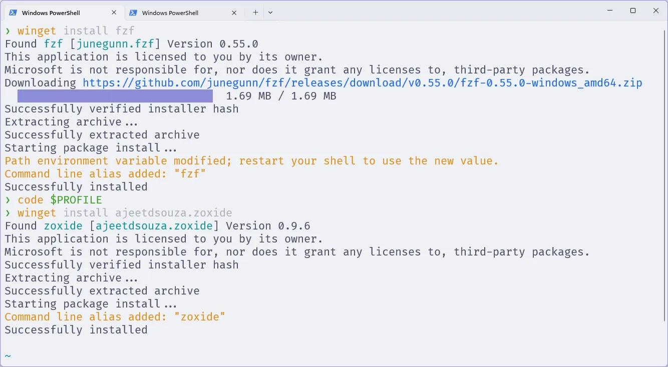 Terminal com o PowerShell, em que se executam os comandos para instalar o FZF e o Zoxide.