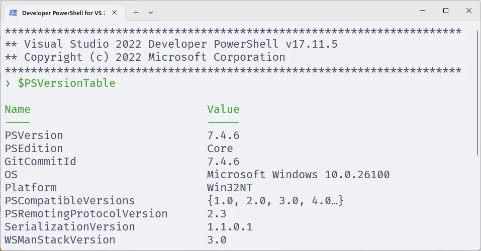 PowerShell aberto no Windows Terminal. O comando "$PSVersionTable" foi executado, e o resultado é exibido na tela.