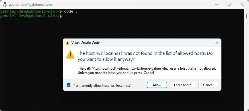 Janela do WSL, em que se executa o comando de abertura do Visual Studio Code na pasta "home" do usuário. Ao lado, uma janela do Visual Studio Code pede autorização para se conectar ao WSL.