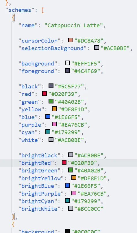 Trecho do arquivo JSON de definições do Windows Terminal aberto no Visual Studio Code, com as definições do tema Catppuccin Latte sendo aplicado no atributo "schemes".